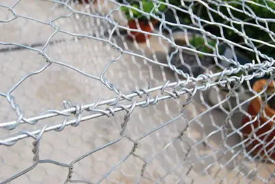 Galvanized Gabion Retaining Walls for Highway Slopes - Corrosion Resistant & Easy to Install